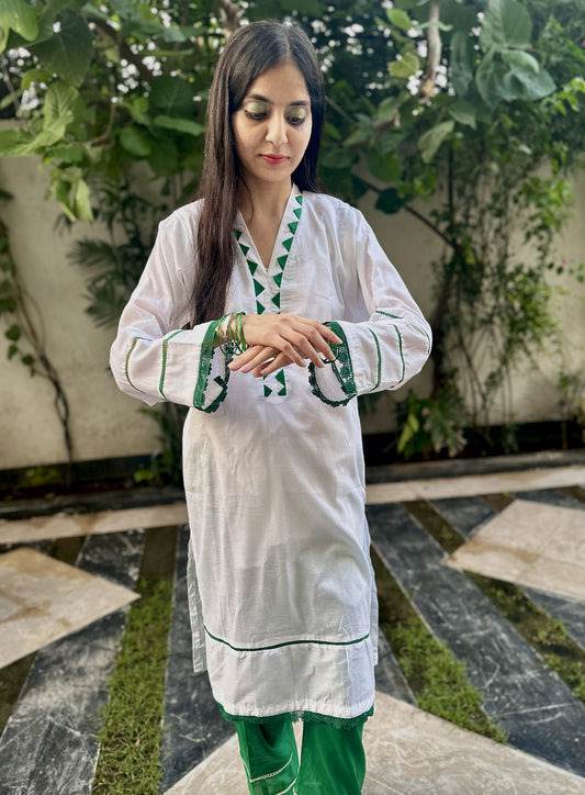 Chand Rakhay (Single Kurti)
