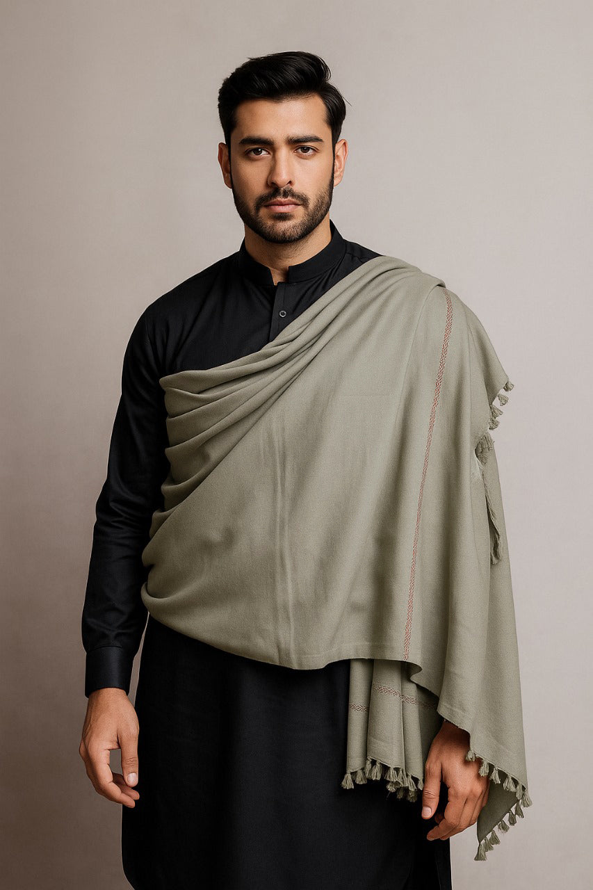 Natural Grey Men’s Luxury Wool Shawl – Timeless Winter Comfort